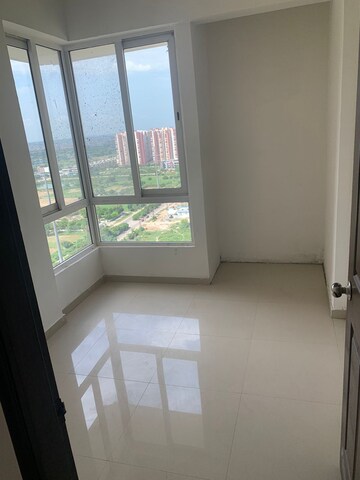 Room in 3 BHK Apartment at Gulshan GC Grand, Ahinsa Khand ii – for Rent
