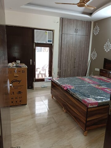 Bedroom in 3 BHK Apartment at Today Blossoms II, Sector 51 – for Rent