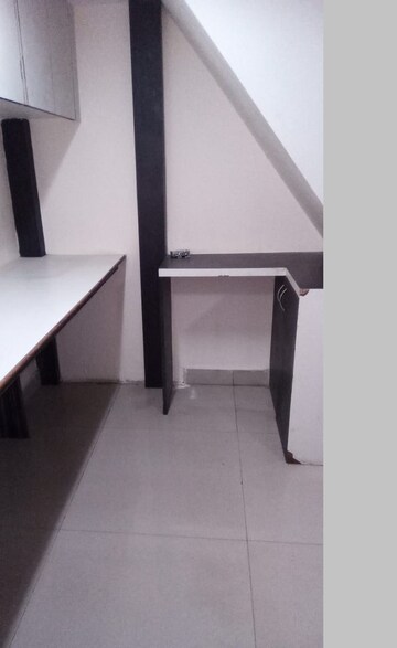 Room in  Office Space at Haware Fantasia, Sector 28 – for Rent