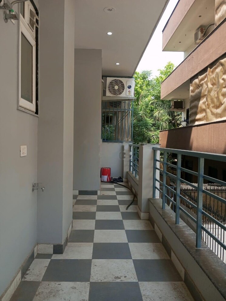 Balcony, ss-mayfield-gardens 3 Bedroom 1085 Sq.Ft. Apartment In Sector 51 Gurgaon 7928281