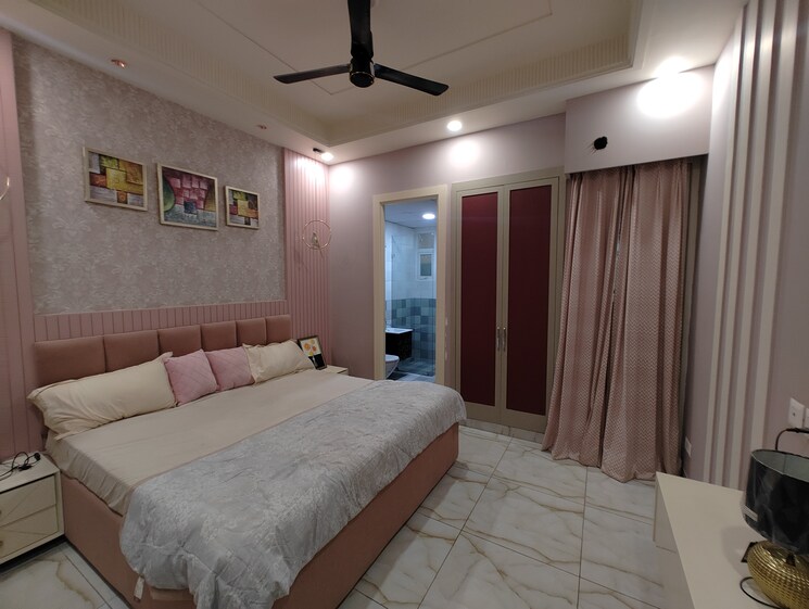 Master Bedroom, vrinda-heritage-skyward 3 Bedroom 1698 Sq.Ft. Apartment In Sector 1 Greater Noida Greater Noida 7928371
