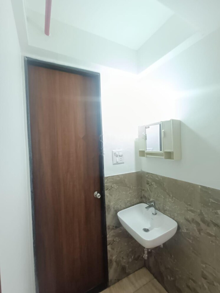 Bathroom, vtp-leonara 2 Bedroom 806 Sq.Ft. Apartment In Mahalunge Pune 7928353