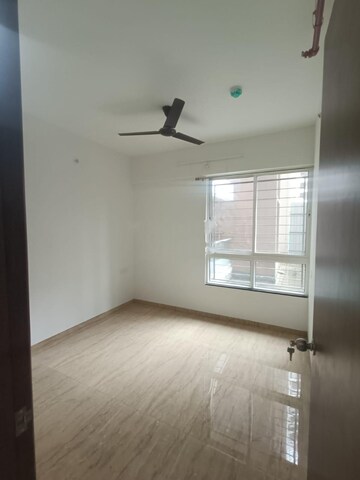 Room in 2 BHK Apartment at VTP Leonara, Mahalunge – for Rent