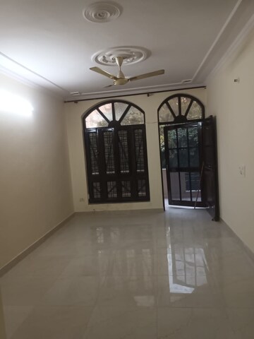 Building Lobby in 2 BHK Builder Floor at Sector 47 – for Rent