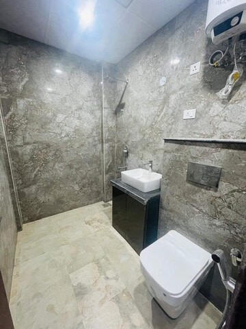 Master Bedroom in 2 BHK Builder Floor at Sector 4 – for Rent