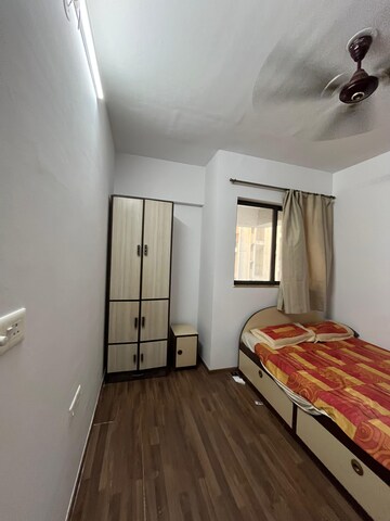 Master Bedroom in 1.5 BHK Apartment at Lodha Lakeshore Greens, Dombivli East – for Rent