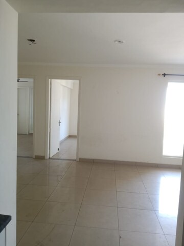 Room in 3 BHK Apartment at Highland Park Chandigarh, Bhabat – for Rent