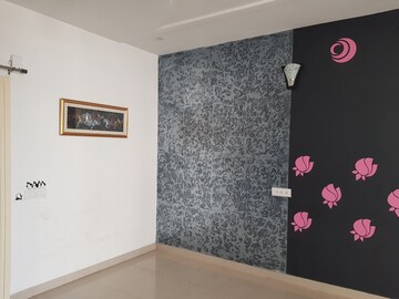 Room in 3 BHK Apartment at Highland Park Chandigarh, Bhabat – for Rent