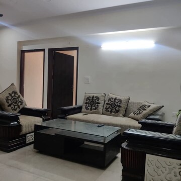 Living Room in 2 BHK Builder Floor at Sector 9 – for Rent