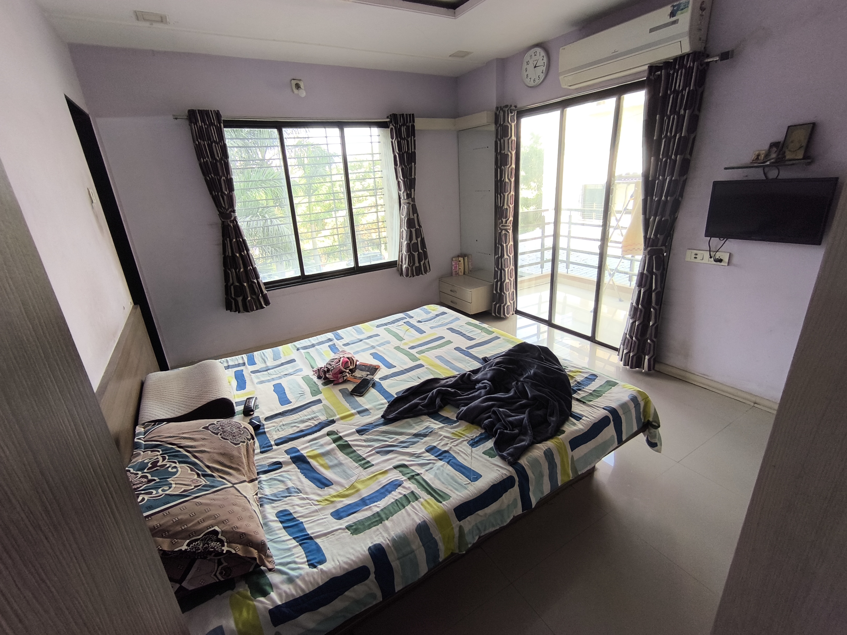 2 BHK + Servant Room Apartment For Sale in Pal