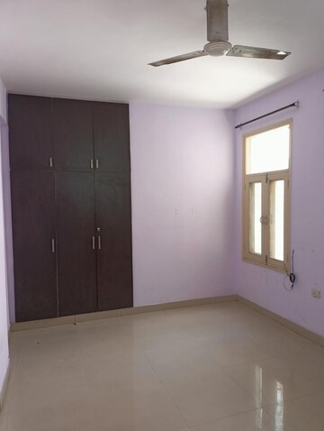 Room in 3 BHK Apartment at Dera Bassi – for Rent