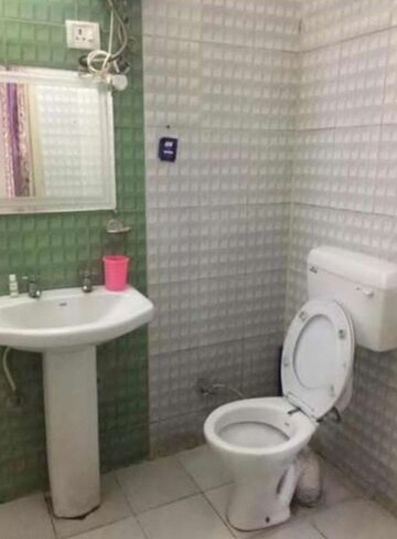 Bathroom in 3 BHK Apartment at Dera Bassi – for Rent