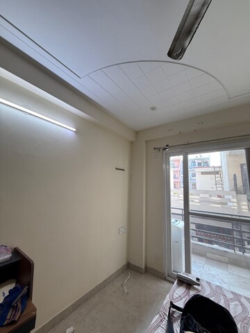 Building Lobby in 2 BHK Builder Floor at Ansal Plaza Sector-23, Palam Vihar – for Rent