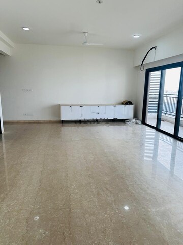 Room in 3 BHK Apartment at Sobha City Gurgaon, Sector 108 – for Rent
