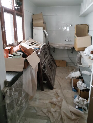 Team Area in  Office Space at Aliganj – for Rent