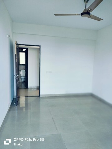 3 BHK Apartment at Unitech Uniworld Gardens 2, Sector 47 – for Rent