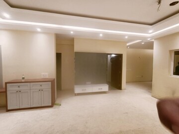 Room in 3.5 BHK Apartment at BPTP Terra, Sector 37d – for Rent