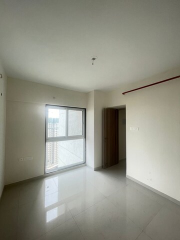 2 BHK Apartment For Rent in Ashar Axis, Majiwada