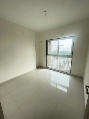 Room in 2 BHK Apartment at Ashar Axis, Majiwada – for Rent
