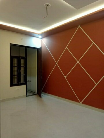 Room in 2 BHK Independent House at Gomti Nagar – for Sale