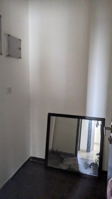 Room in 3 BHK Apartment at Lodha Splendora, Ghodbunder Road – for Rent