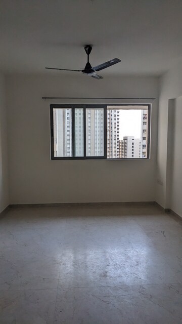 Room in 3 BHK Apartment at Lodha Splendora, Ghodbunder Road – for Rent