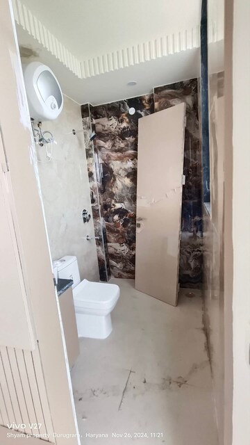 Bathroom in 2 BHK Builder Floor at Sector 9 – for Rent