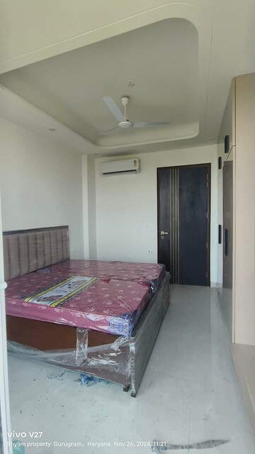 Bedroom in 2 BHK Builder Floor at Sector 9 – for Rent