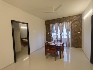 Room in 2 BHK Apartment at Raheja Vistas, Nacharam – for Rent
