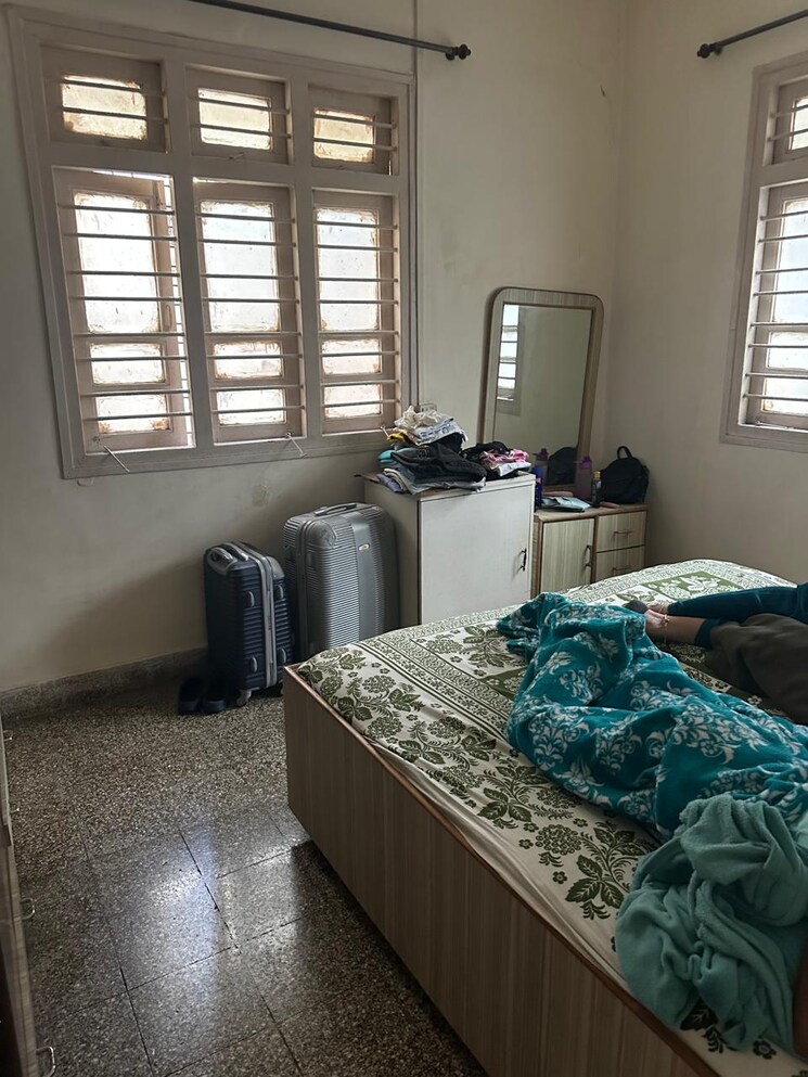 Living Room, navjivan-colony 2 Bedroom 850 Sq.Ft. Apartment In Mahim Mumbai 7929074