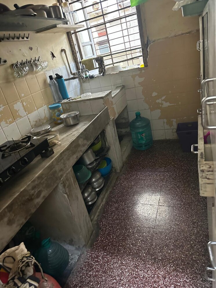 Kitchen, navjivan-colony 2 Bedroom 850 Sq.Ft. Apartment In Mahim Mumbai 7929074