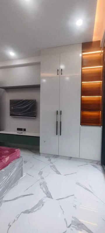 Bathroom in 2.5 BHK Builder Floor at Sector 7 – for Rent