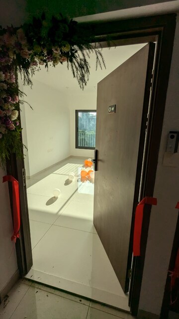 Bathroom in 2 BHK Apartment at Arkade Aspire, Goregaon East – for Sale