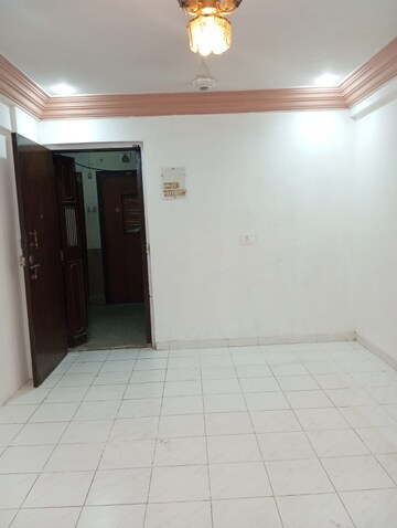 2 BHK Apartment For Rent in Alica Nagar CHS Kandivali East Mumbai  7929208