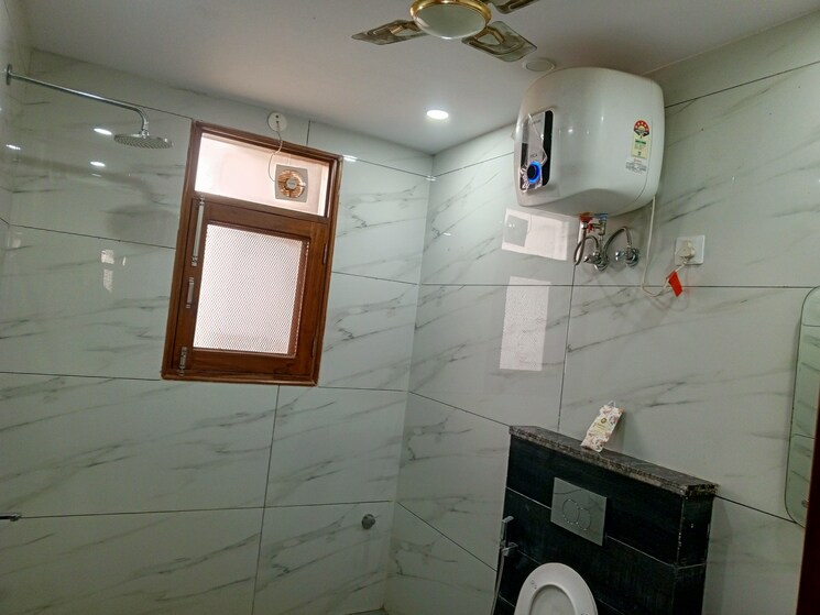 Bathroom, ardee-city 3.5 Bedroom 315 Sq.Ft. Builder Floor In Sector 52 Gurgaon 7929223