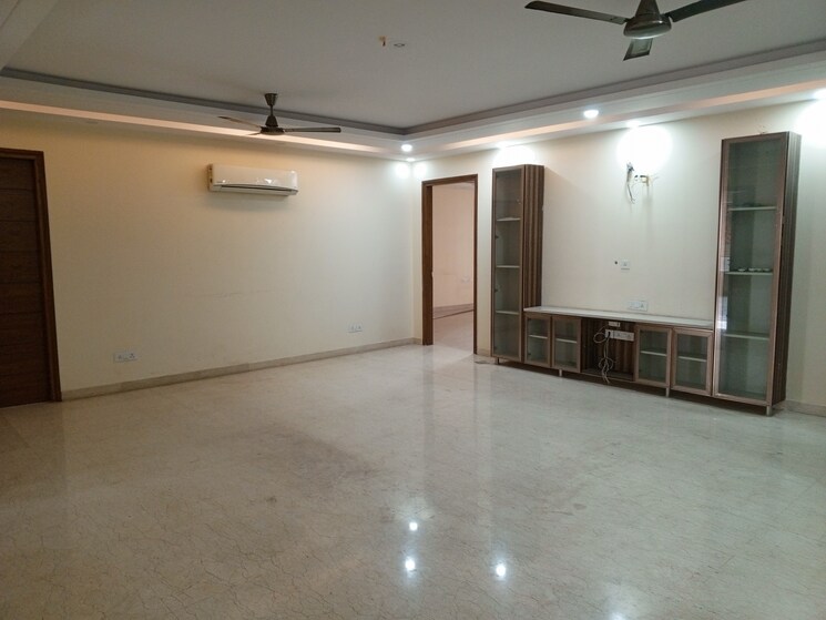 Room, ardee-city 3.5 Bedroom 315 Sq.Ft. Builder Floor In Sector 52 Gurgaon 7929223