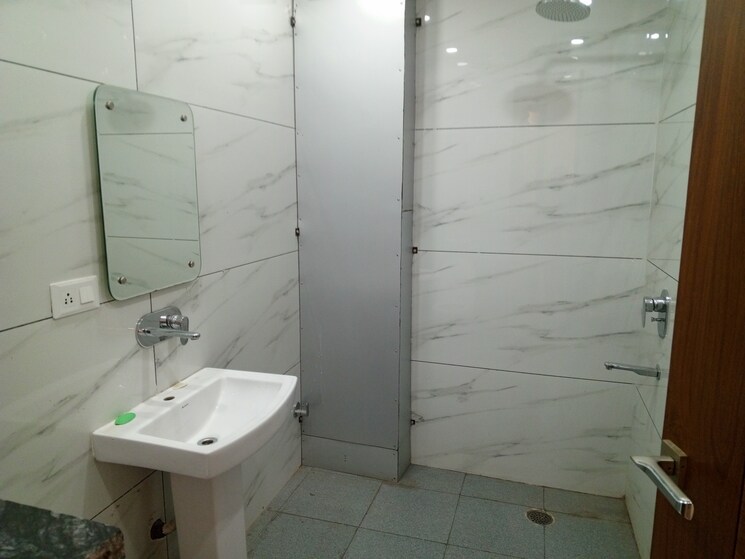 Master Bedroom, ardee-city 3.5 Bedroom 315 Sq.Ft. Builder Floor In Sector 52 Gurgaon 7929223