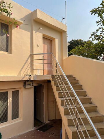 Staircase in 2 BHK Apartment at Karkhana – for Rent