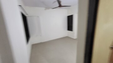 Room in 2 BHK Apartment at Balkum Pada – for Rent