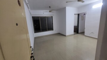 Room in 2 BHK Apartment at Balkum Pada – for Rent