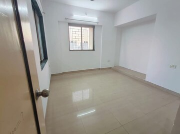Room in 2 BHK Apartment at Vardhman Gardens, Balkum Pada – for Rent