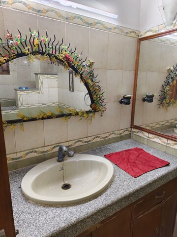 Bathroom in 2.5 BHK Independent House at Sector 55 – for Rent