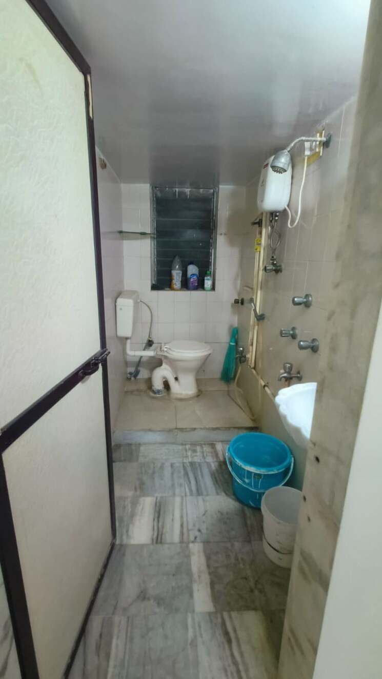 Bathroom, silver-avenue 1 Bedroom 600 Sq.Ft. Apartment In Santacruz East Mumbai 7929322