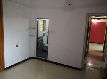 Room in 2 BHK Apartment at Happy Valley, Manpada – for Rent