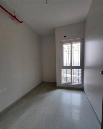 Master Bedroom in 1 BHK Apartment at Runwal Eirene Phase 2, Balkum Pada – for Rent