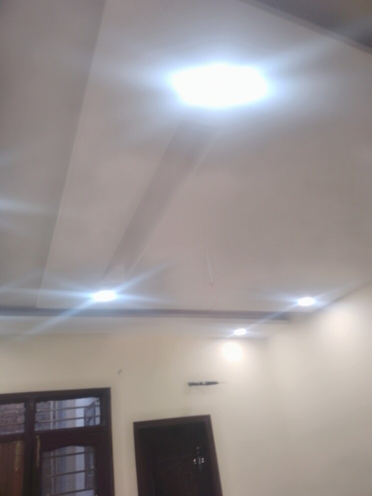 Room, sector 115 3 Bedroom 125 Sq.Yd. Apartment In Sector 115 Mohali 7929377