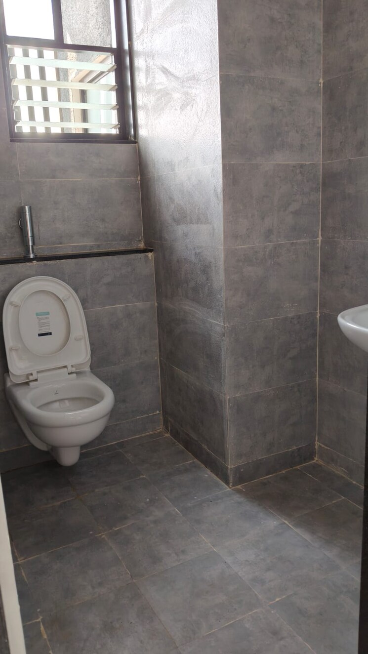 Washroom, the-platinum-towers Commercial Office Space 803 Sq.Ft. In Kharadi Pune 7929330