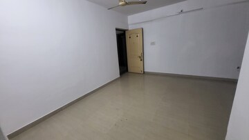 Room in 2 BHK Apartment at Majiwada – for Rent