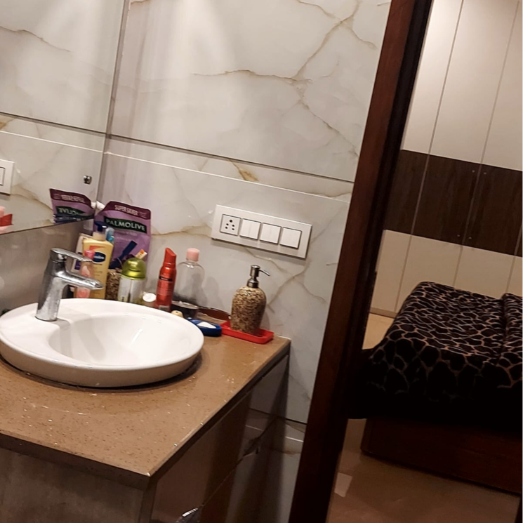 Attached Bathroom, sushant-lok-3 4 Bedroom 300 Sq.Yd. Builder Floor In Sector 57 Gurgaon 7929361