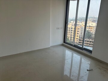 Room in 2 BHK Apartment at Jc Horizon, Goregaon East – for Rent